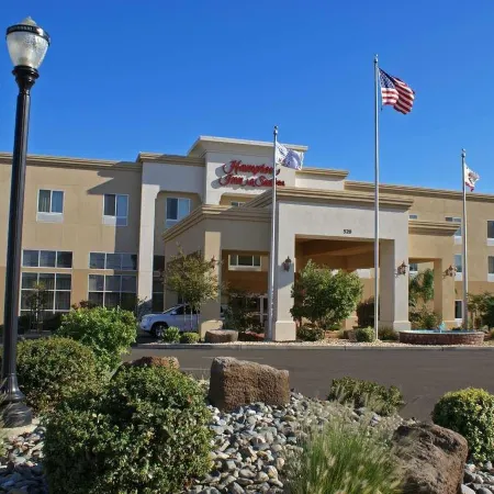 Hampton Inn & Suites Red Bluff