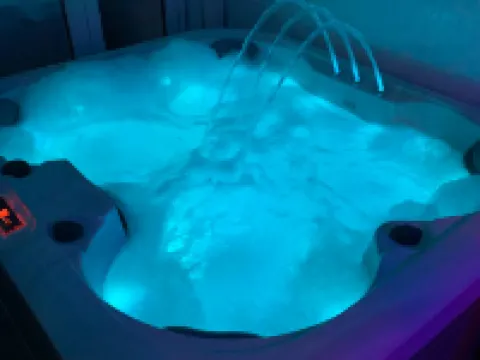 Get Away Home with Hot Tub Sleeps 4