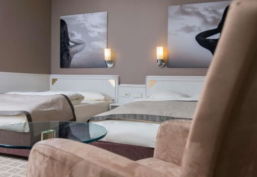 4. 파크 호텔 함부..