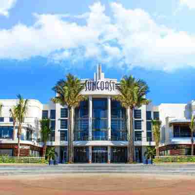 Suncoast Hotel & Towers Hotel Exterior