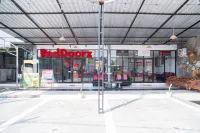 RedDoorz Syariah at Winong Nganjuk Hotels in Bagor
