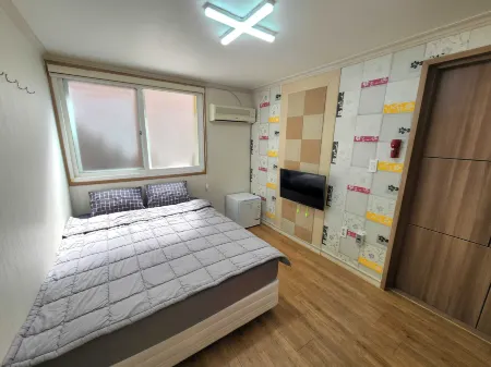 Ulleung Daemyung Hotel Отели рядом с достопримечательностью «Уллындо»