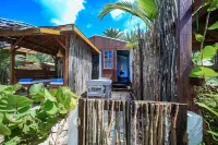 Conch Beach Cabins - Rumbus Beach Hotel di 
