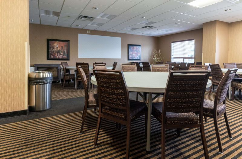 Best Western Plus South Edmonton Inn Suites photo 5