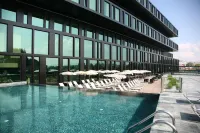 Axis Viana Business & Spa Hotel - piscina