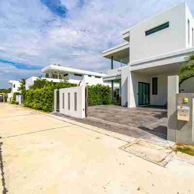 Luxury Modern 6 Bed Private Pool Villa (LLW) Hotel Exterior