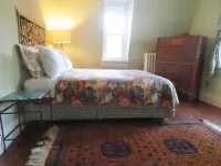 Morning Glory B&B Hotels in Woodstock