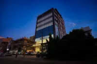 Royal Bliss Hotels near Tajmahal