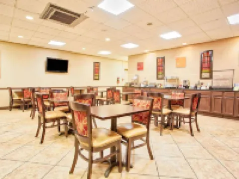 約翰遜城温德姆戴斯套房酒店 約翰遜城酒店