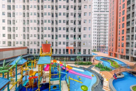 Minimalist Studio Transpark Juanda Bekasi Timur Apartment by Travelio