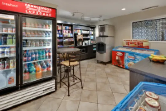 Candlewood Suites Dallas Market Cntr-Love Field