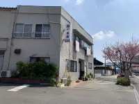 Aikawa Inn Hotels near Manpukuji Temple