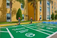 City Express by Marriott San Luis Potosí Zona Industrial - Bãi đậu xe