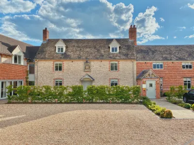 The Harcourt Arms Hotels in West Oxfordshire