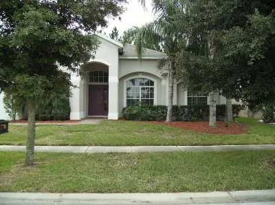 4 Bedroom Budget Home with Private Pool Hotels near Publix Super Market at Champions Gate Village