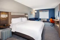 Holiday Inn Express & Suites BELLEVILLE（機場區）
