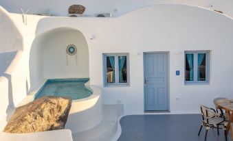 Sun Angelos Oia - Luxury Cave Suites