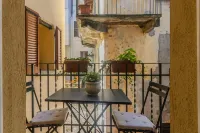 Loppia Secret Garden by Wonderful Italy