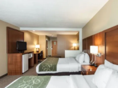 คอมฟอร์ตสวีทส์ แอร์พอร์ต โรงแรมในบอยซี