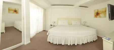 Apart Hotel Toborochi Отели рядом с достопримечательностью «Canal Isuto»