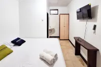 Urbanview Hotel Kusuma Garden Cianjur