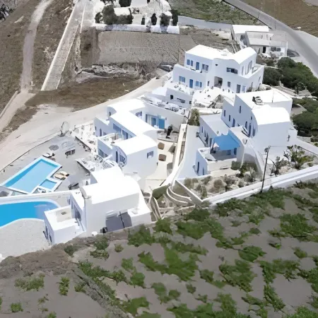 Amaze Suites