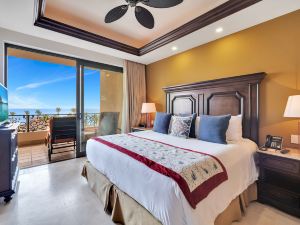 One Bedroom Grand Suite- Grand Solmar Lands End