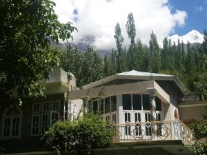 Al-Karim Family Guest House Hunza