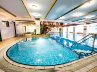Parkway Hotel & Spa Hotels in Pontymoile