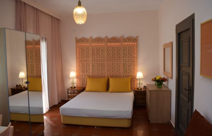 Ariadne Studios Skyros
