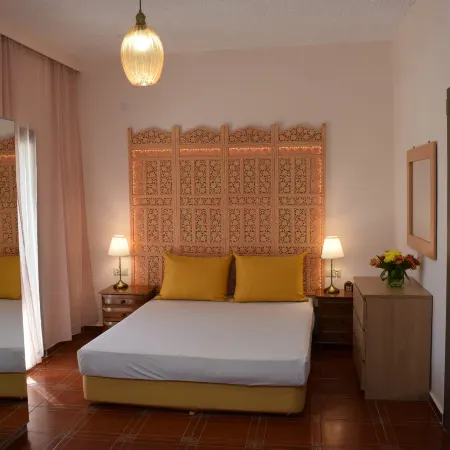 Ariadne Studios Skyros