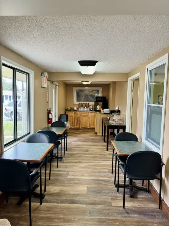 Knights Inn Bridgeport Отели в г. Бриджпорт чартер Тауншип