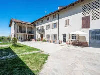 La Rosa Hotel dekat Castello di Costigliole
