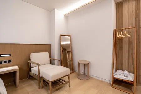 Dangjin Cubist Hotel Отели в г. Танджин