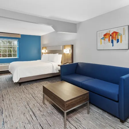 Holiday Inn Express & Suites CARMEL NORTH - WESTFIELD by IHG