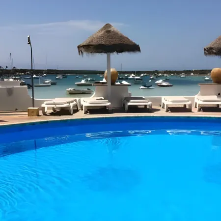 Apartamentos Sabina Playa