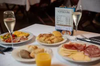 Boutique Hotel Nautica - Spa & Wellness, Private Parking, Pet Friendly - breakfast