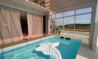 Daebudo Butterfly Pool Villa