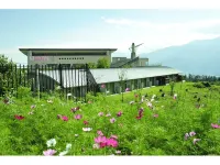 Heidi's Village Clarakan Hotels in Нірасакі