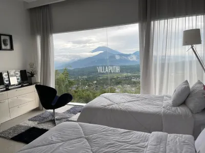 Villa Putih Gedongsongo (3Br + Pool) Hotel dekat Dwi Duren