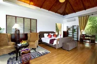 Nui Thom Ecolodge Hotels in Tuy An District