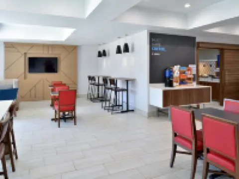 Holiday Inn Express & Suites CARTHAGE by IHG Hotels in Panola County