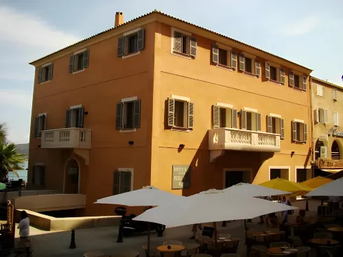 Perla Rossa Hotel di L'Ile-Rousse
