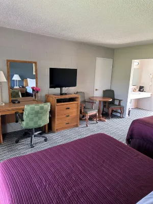 Relax Inn Yreka Hotels in Yreka