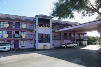 Howard Johnson by Wyndham Orlando Lake Buena Vista South