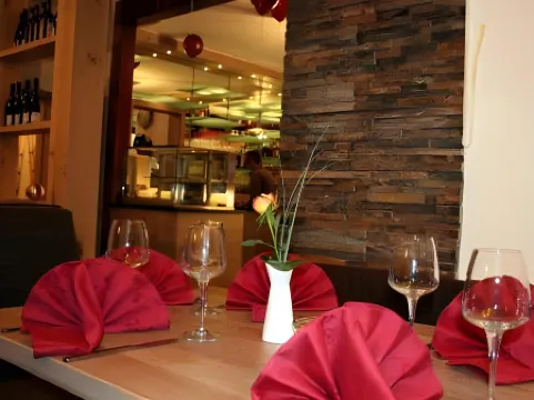 Rosengarten Отели рядом с достопримечательностью «Hanauer Museum»