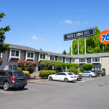 Red Lion Inn & Suites Vancouver