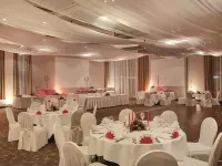 H4 Hamburg-Bergedorf Hotels near Billtalstadion