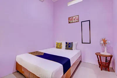 Spot on 93283 Sengon Kostel Syariah Các khách sạn ở Mayong
