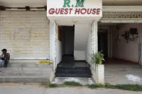 R M Guest House Hotels in Periyamudaliyar Chavadi